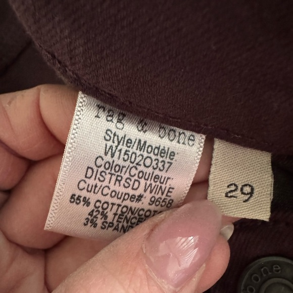 Rag & Bone woman’s Skinny Jean in distressed wine color size 29 - Picture 8 of 8